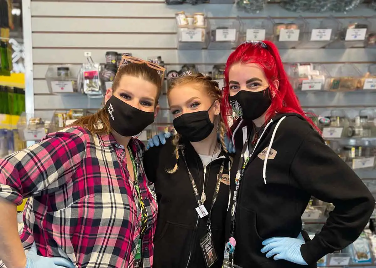 Uncle Ike's staff members